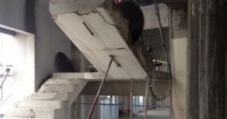 Демонтаж лестницы Благовещенск, цена от 2974 руб.