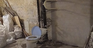 Демонтаж сантехкабины в панельном доме - цена от 1044 рублей | Сварной-Бгв